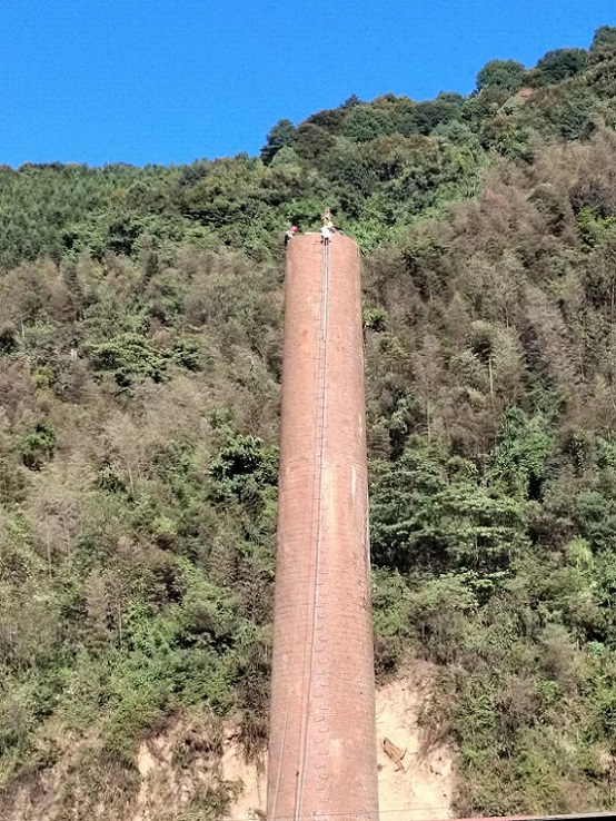 青島煙囪拆除公司:專業(yè)團隊,技術(shù)領先,價格透明